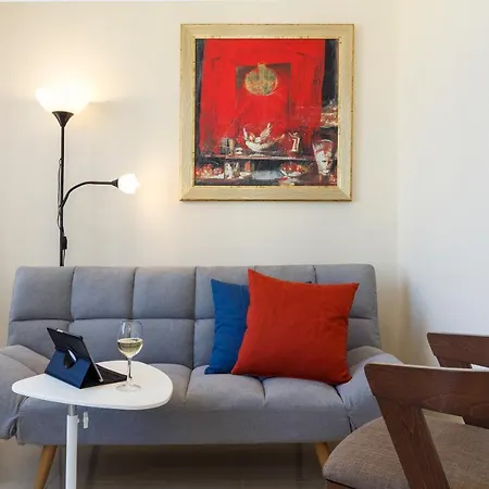 Rhodes - Kallithea J&g Flat Asgourou